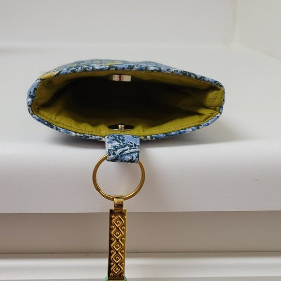 NWOT Hands Free Cell Phone Bag/Purse/Slip On/Walking/Athleisure/Holster/Belt - Picture 4 of 4